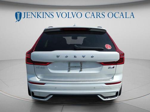 Crystal White 2026 Volvo XC60 B5 Plus