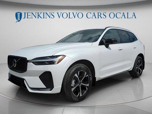 Crystal White 2026 Volvo XC60 B5 Core