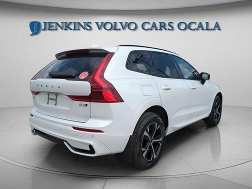 2026 Volvo XC60 B5 Core