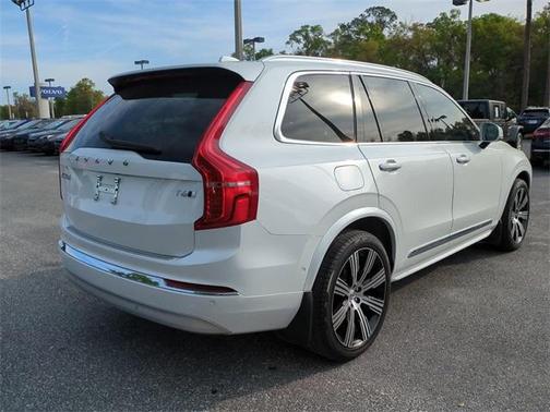 2022 Volvo XC90 T6 Inscription 7 Passenger