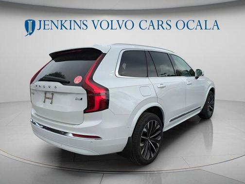 Crystal White Pearl 2026 Volvo XC90 B6 Plus 7-Seater