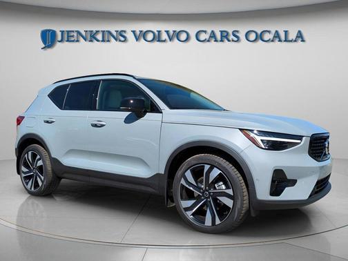 Gray Metallic 2026 Volvo XC40 B5 Ultra