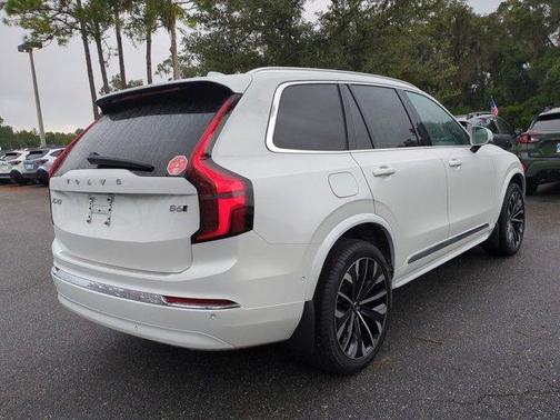 2026 Volvo XC90 B6 Plus 7-Seater