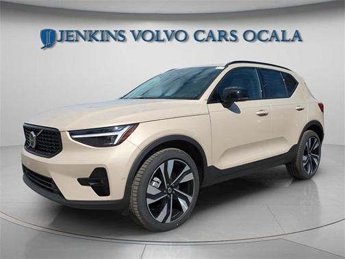 2026 Volvo XC40 B5 Ultra