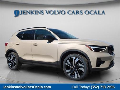 2026 Volvo XC40 B5 Ultra