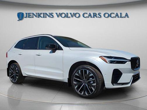 2026 Volvo XC60 B5 Ultra