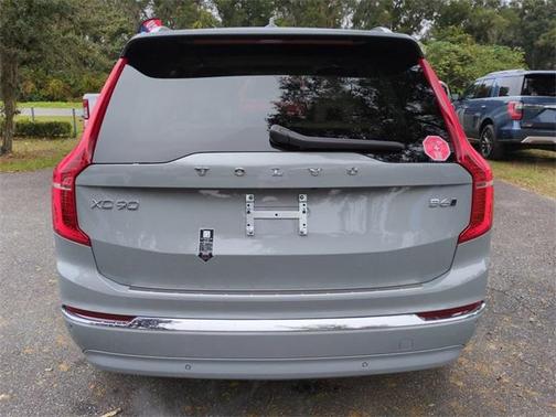 2025 Volvo XC90 B6 Plus 7-Seater