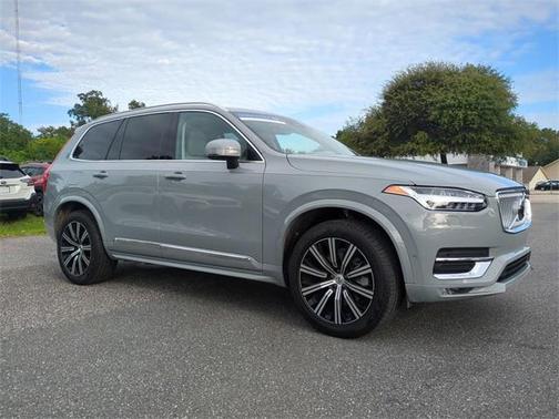 2025 Volvo XC90 B6 Plus 7-Seater