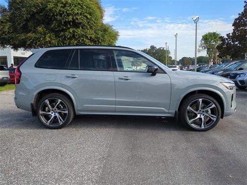 2026 Volvo XC90 B6 Ultra Dark Theme 7-Seater