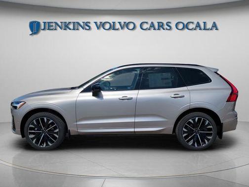 2026 Volvo XC60 B5 Ultra