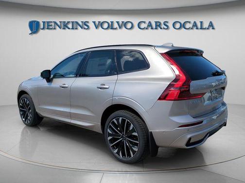 2026 Volvo XC60 B5 Ultra
