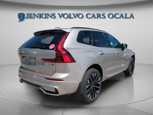 2026 Volvo XC60 B5 Ultra