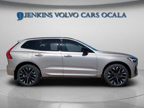 2026 Volvo XC60 B5 Ultra