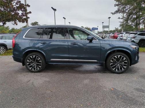 2026 Volvo XC90 B6 Plus 7-Seater