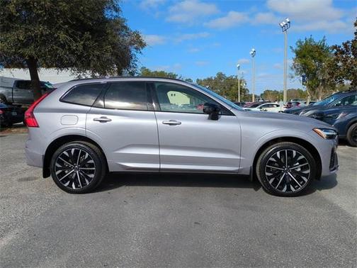 2026 Volvo XC60 B5 Ultra