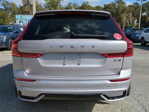 2026 Volvo XC60 B5 Ultra