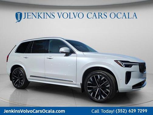 Crystal White Pearl 2026 Volvo XC90 B6 Ultra 7-Seater