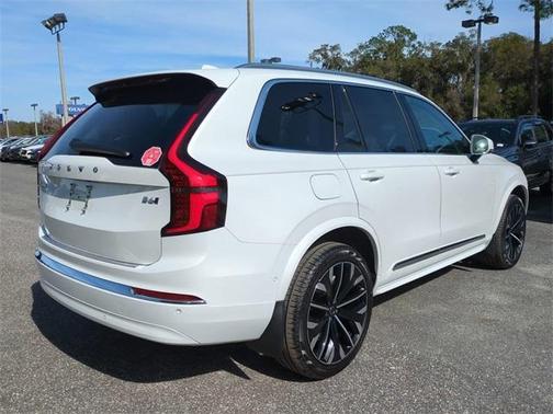 2026 Volvo XC90 B6 Ultra 7-Seater