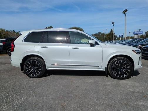 2026 Volvo XC90 B6 Ultra 7-Seater