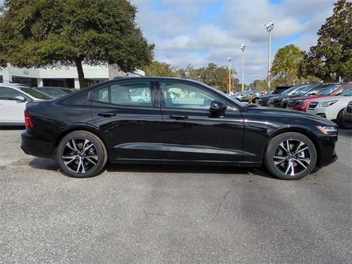 2025 Volvo S60 B5 Core