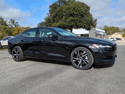 2025 Volvo S60 B5 Core