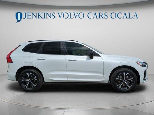 Crystal White 2026 Volvo XC60 B5 Core