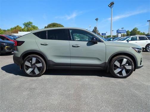 2024 Volvo C40 Recharge Pure Electric Plus