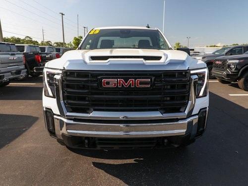 2025 GMC Sierra 2500 Pro