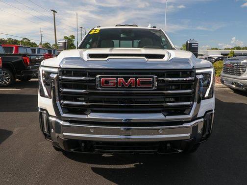 2025 GMC Sierra 2500 SLT