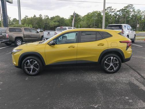 Nitro Yellow 2024 Chevrolet Trax 1RS