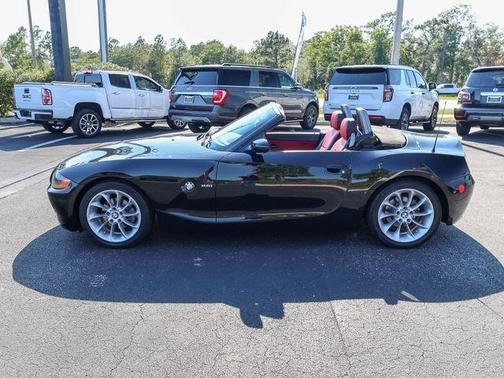 Black 2004 BMW Z4 2.5i Roadster