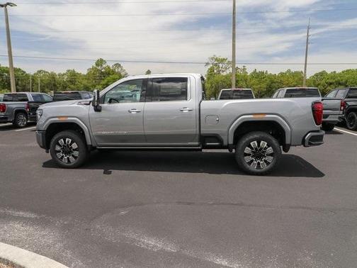 2025 GMC Sierra 2500 Denali