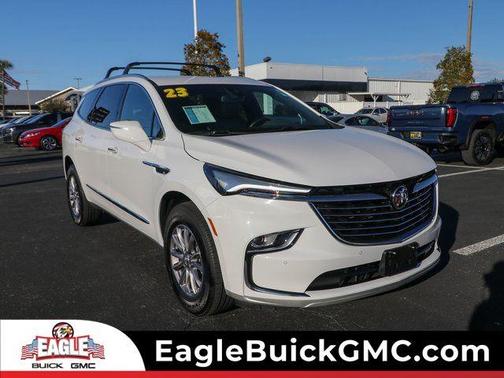 2023 Buick Enclave Essence