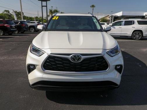 2021 Toyota Highlander XLE