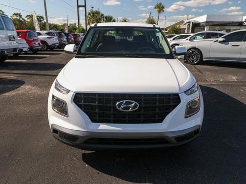 2021 Hyundai VENUE SE