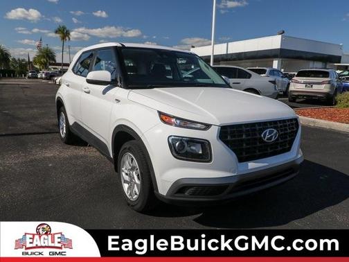 2021 Hyundai VENUE SE