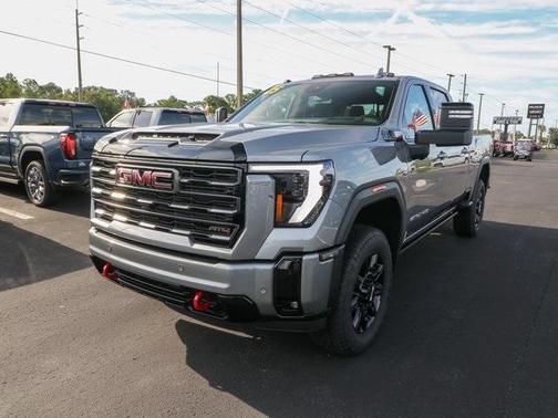 2025 GMC Sierra 2500 AT4