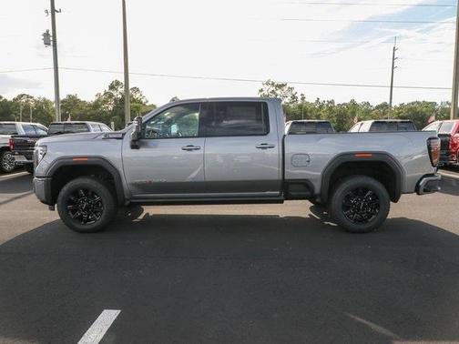 2025 GMC Sierra 2500 AT4
