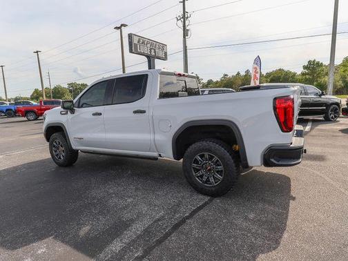 Summit White 2024 GMC Sierra 1500 AT4X
