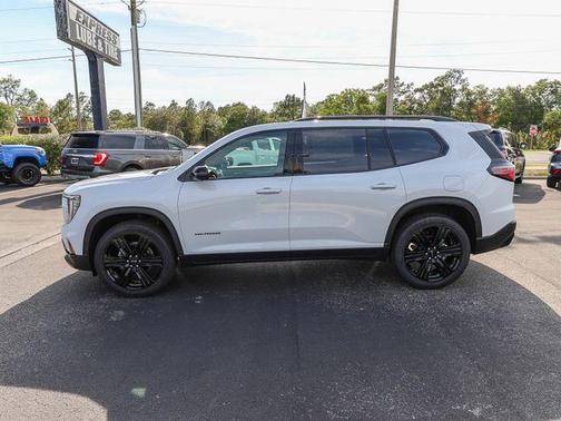 Glacier White 2026 GMC Acadia Elevation
