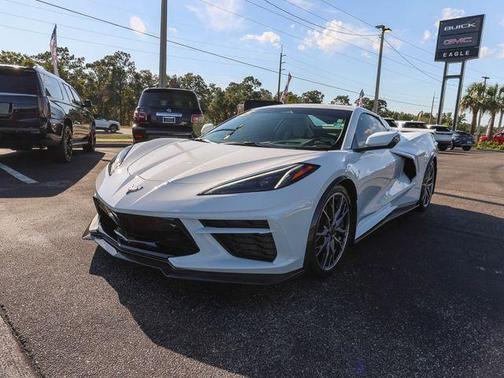Arctic White 2025 Chevrolet Corvette Stingray w/3LT
