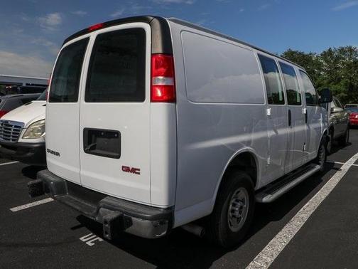 2023 GMC Savana 2500 Work Van