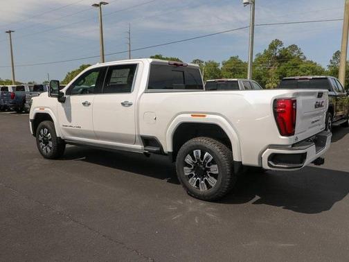 2025 GMC Sierra 2500 Denali