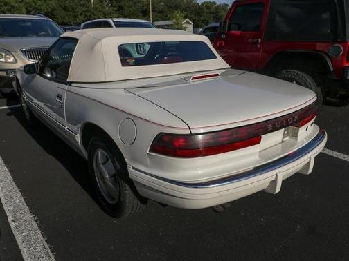 1990 Buick Reatta Base