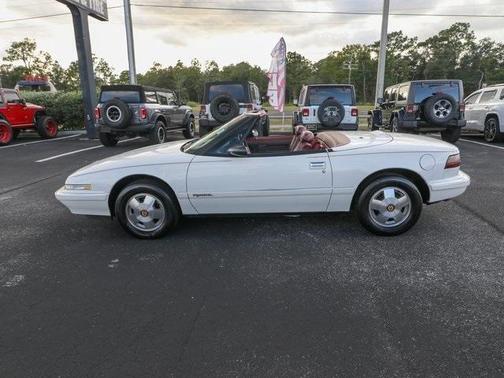 1990 Buick Reatta Base