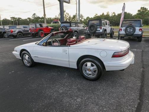 1990 Buick Reatta Base