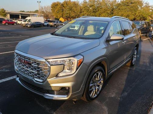 2023 GMC Terrain Denali
