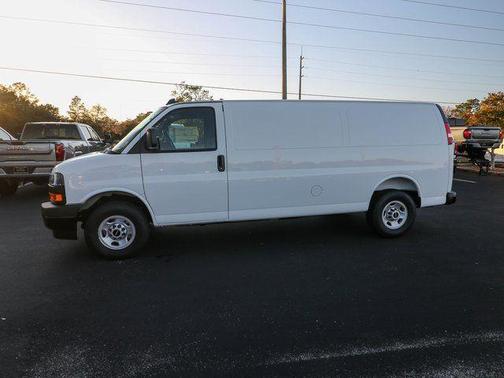 2026 GMC Savana 2500 Work Van