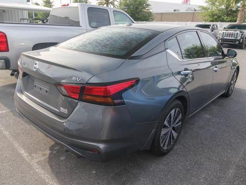 Gun Metallic 2019 Nissan Altima 2.5 SV
