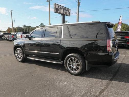 2017 GMC Yukon XL Denali